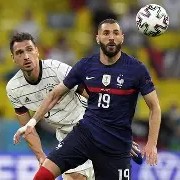 aiyouxi game-欧洲豪门间的较量，拼尽全力争夺胜利()